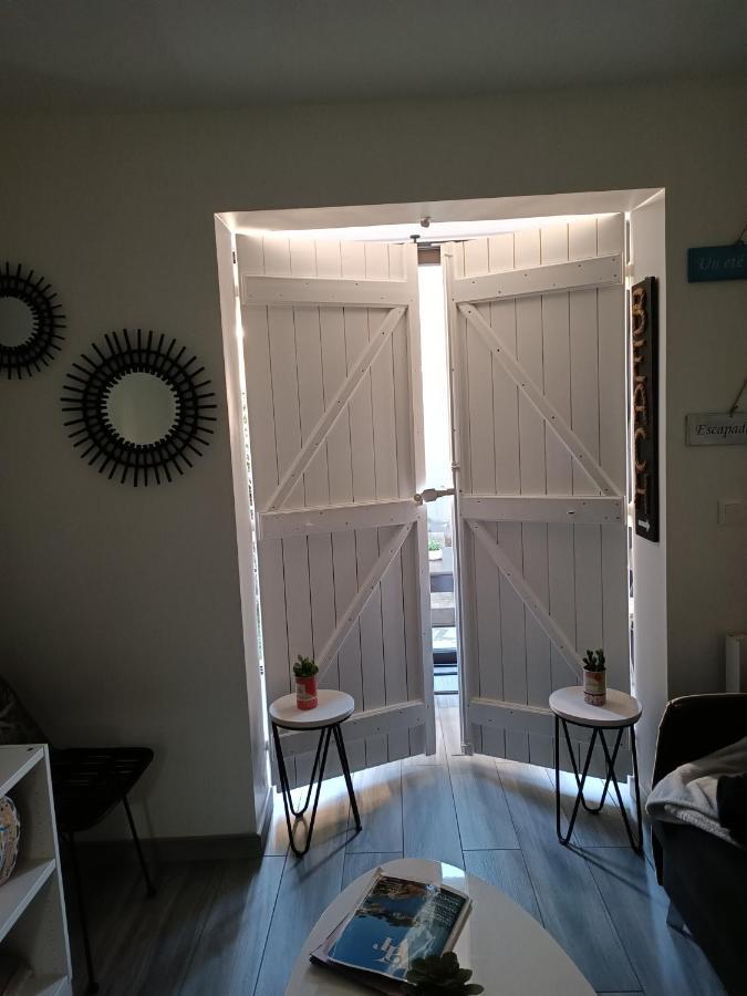 Joli Studio Res Au Calme En Rez De Jardin A Bandol. ภายนอก รูปภาพ